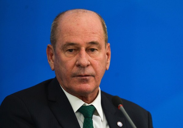 Ex-ministro de Bolsonaro, general Azevedo desiste de ocupar cargo de diretor no TSE